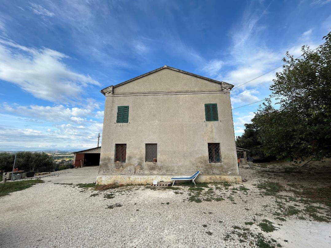 Abitazione di tipo rurale immobile residenziale