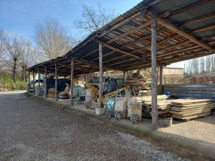 Magazzini e locali di deposito immobile commerciale