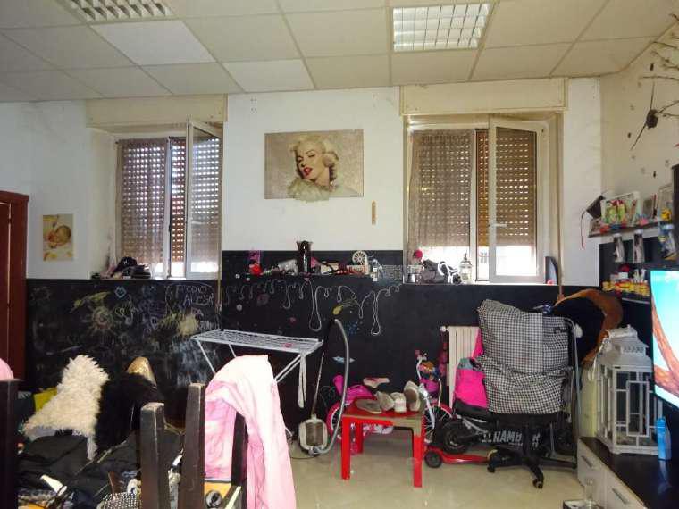 Laboratori per arti e mestieri immobile commerciale