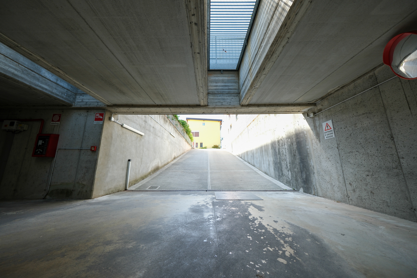 Laboratori per arti e mestieri immobile commerciale