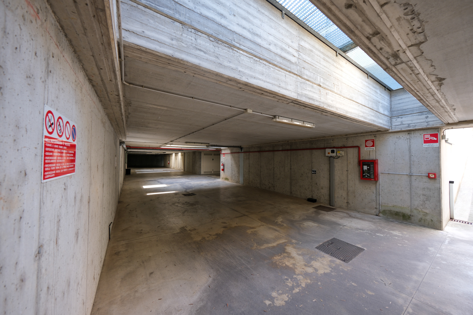 Laboratori per arti e mestieri immobile commerciale