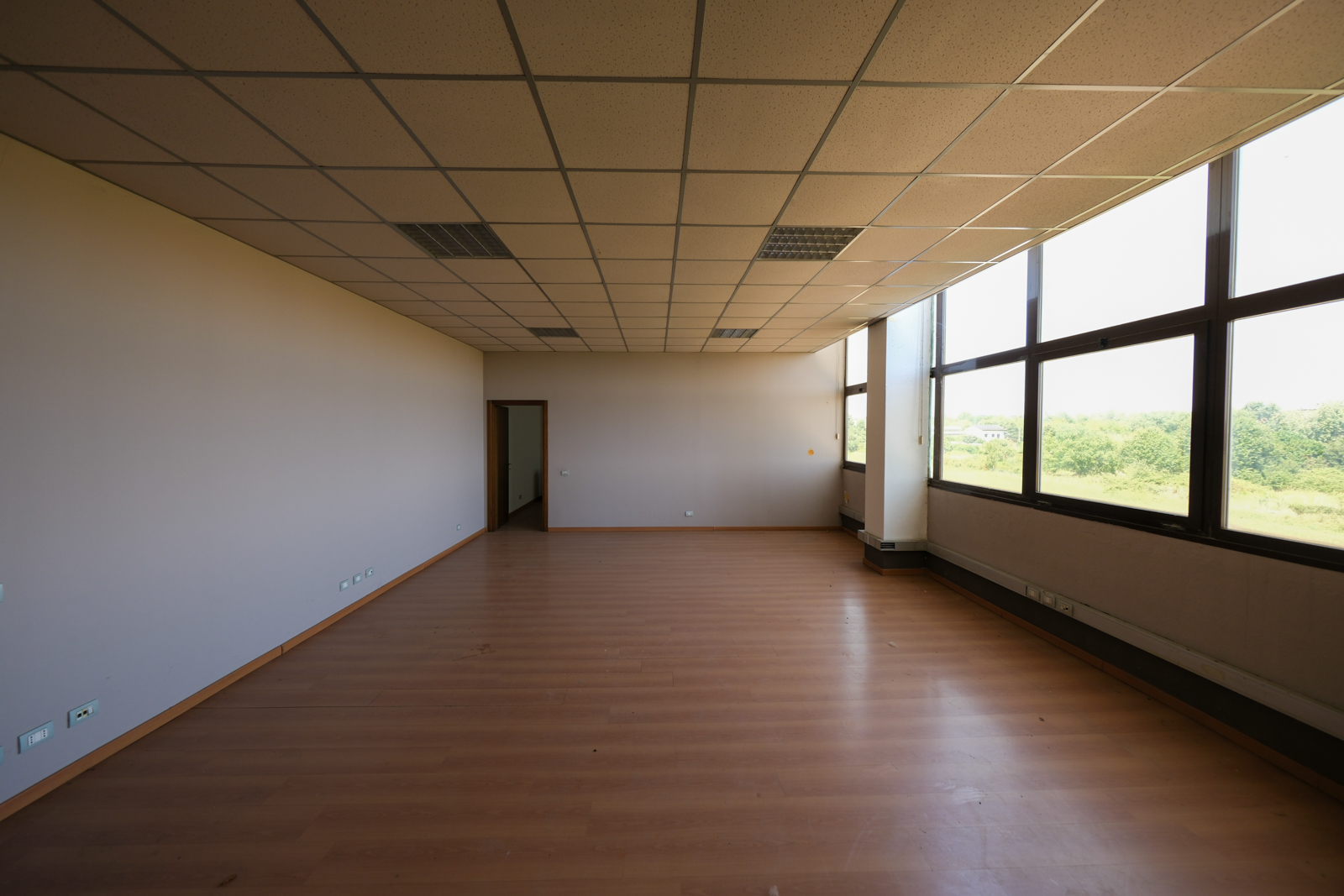 Laboratori per arti e mestieri immobile commerciale