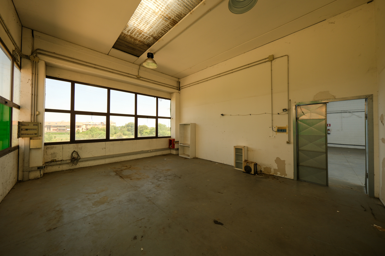 Laboratori per arti e mestieri immobile commerciale