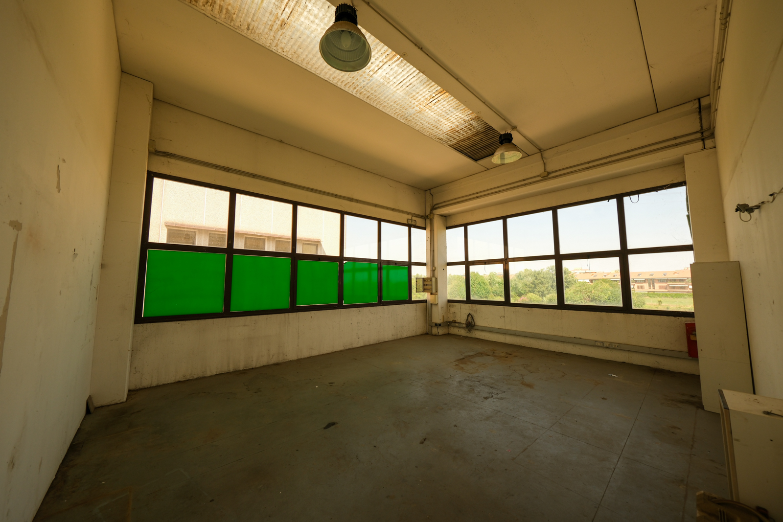 Laboratori per arti e mestieri immobile commerciale