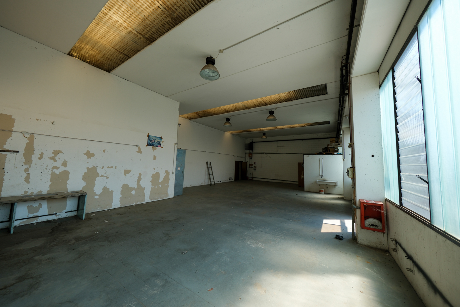 Laboratori per arti e mestieri immobile commerciale