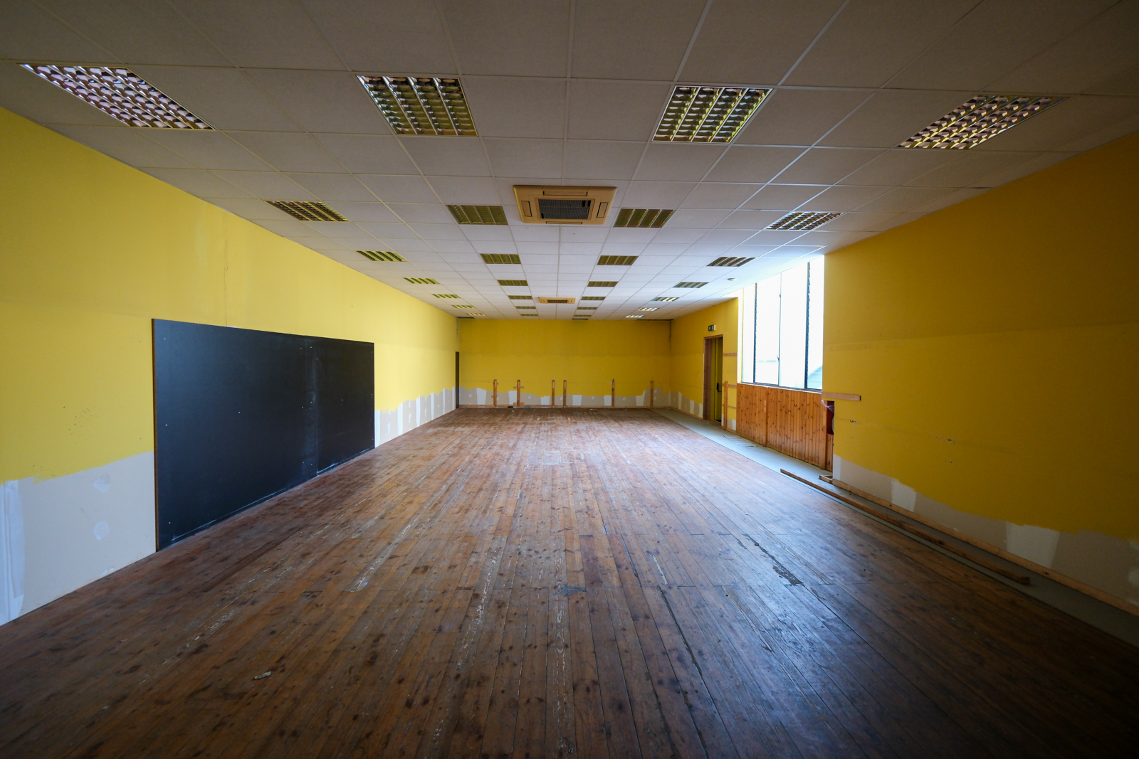 Laboratori per arti e mestieri immobile commerciale