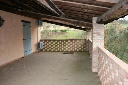 Fabbricati per attività agricole immobile commerciale