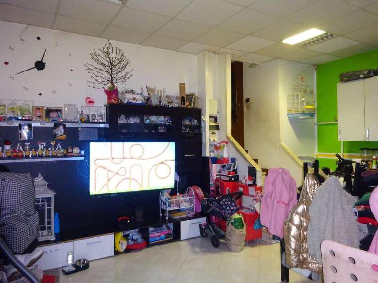 Laboratori per arti e mestieri immobile commerciale