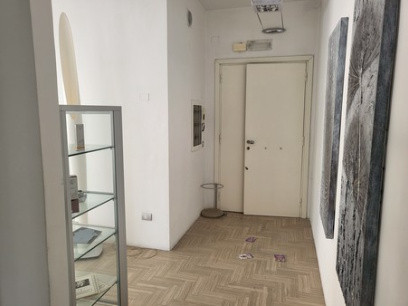 Laboratori per arti e mestieri immobile commerciale