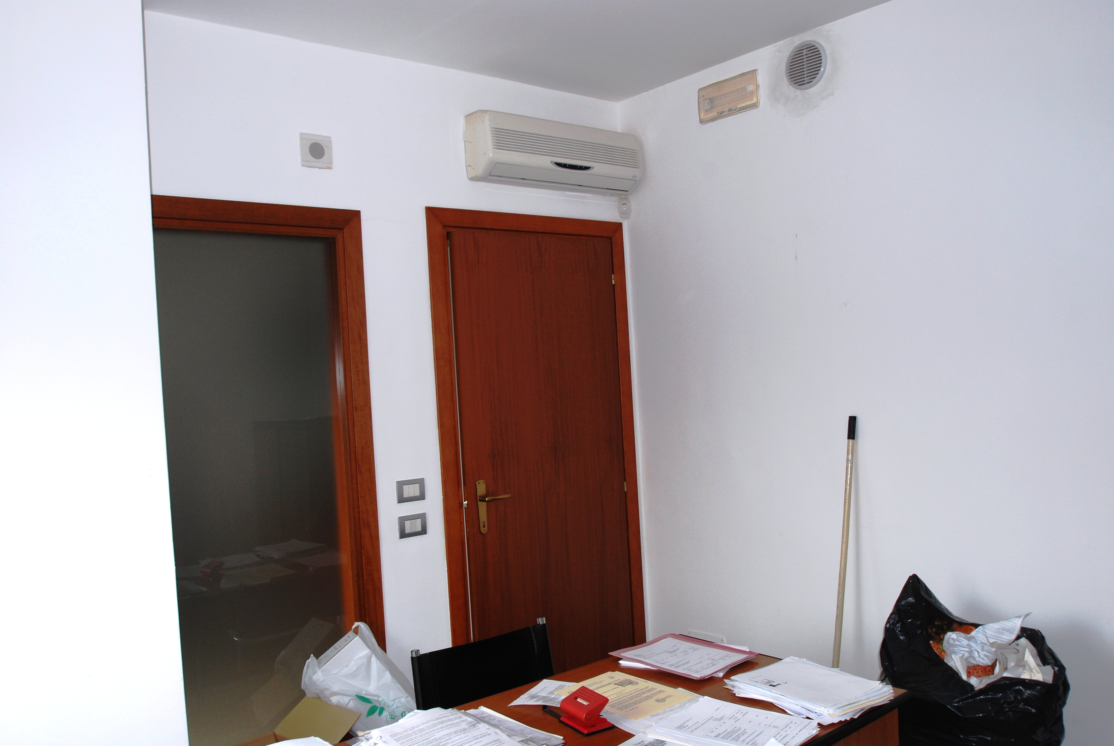 Uffici e studi privati immobile commerciale