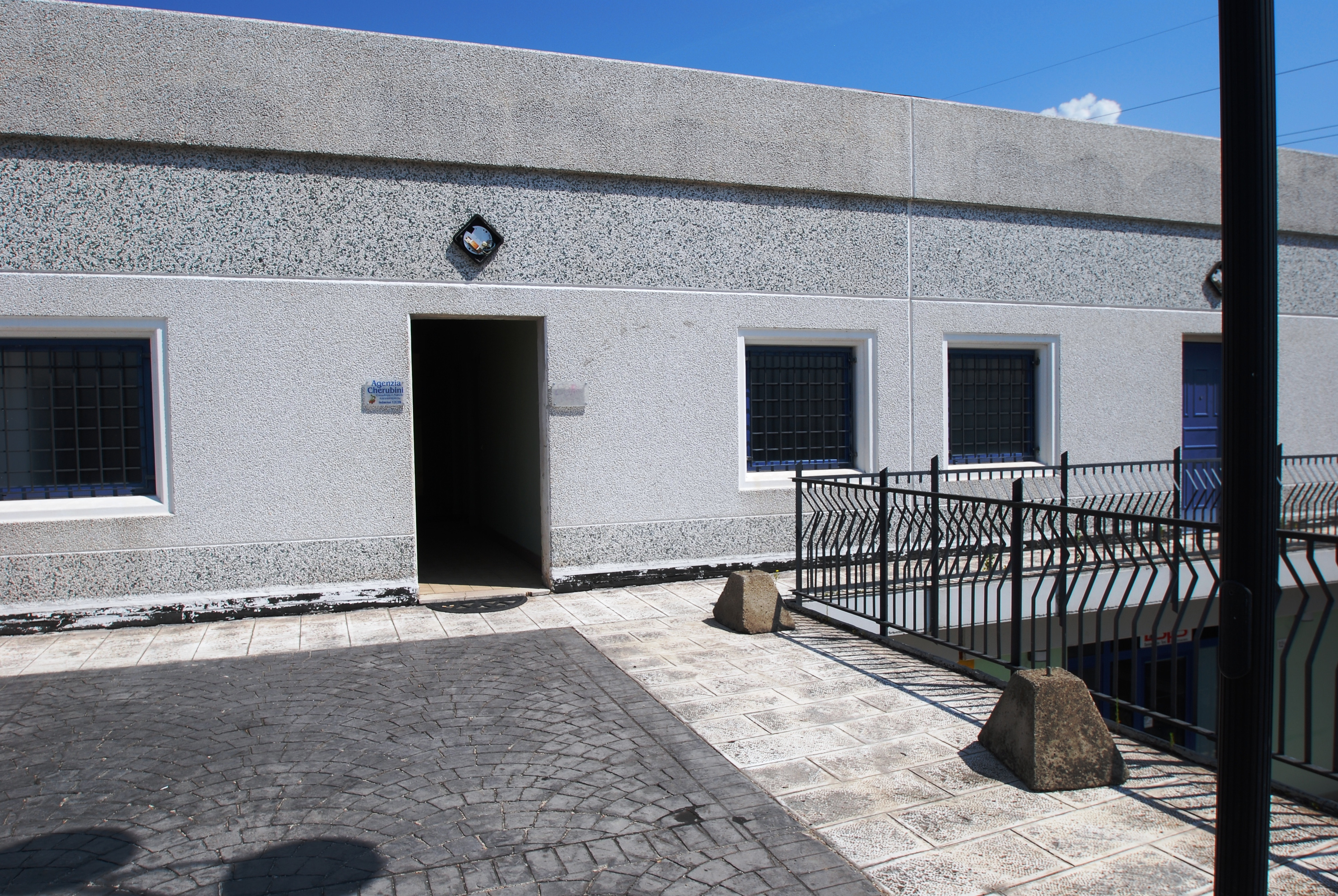 Uffici e studi privati immobile commerciale