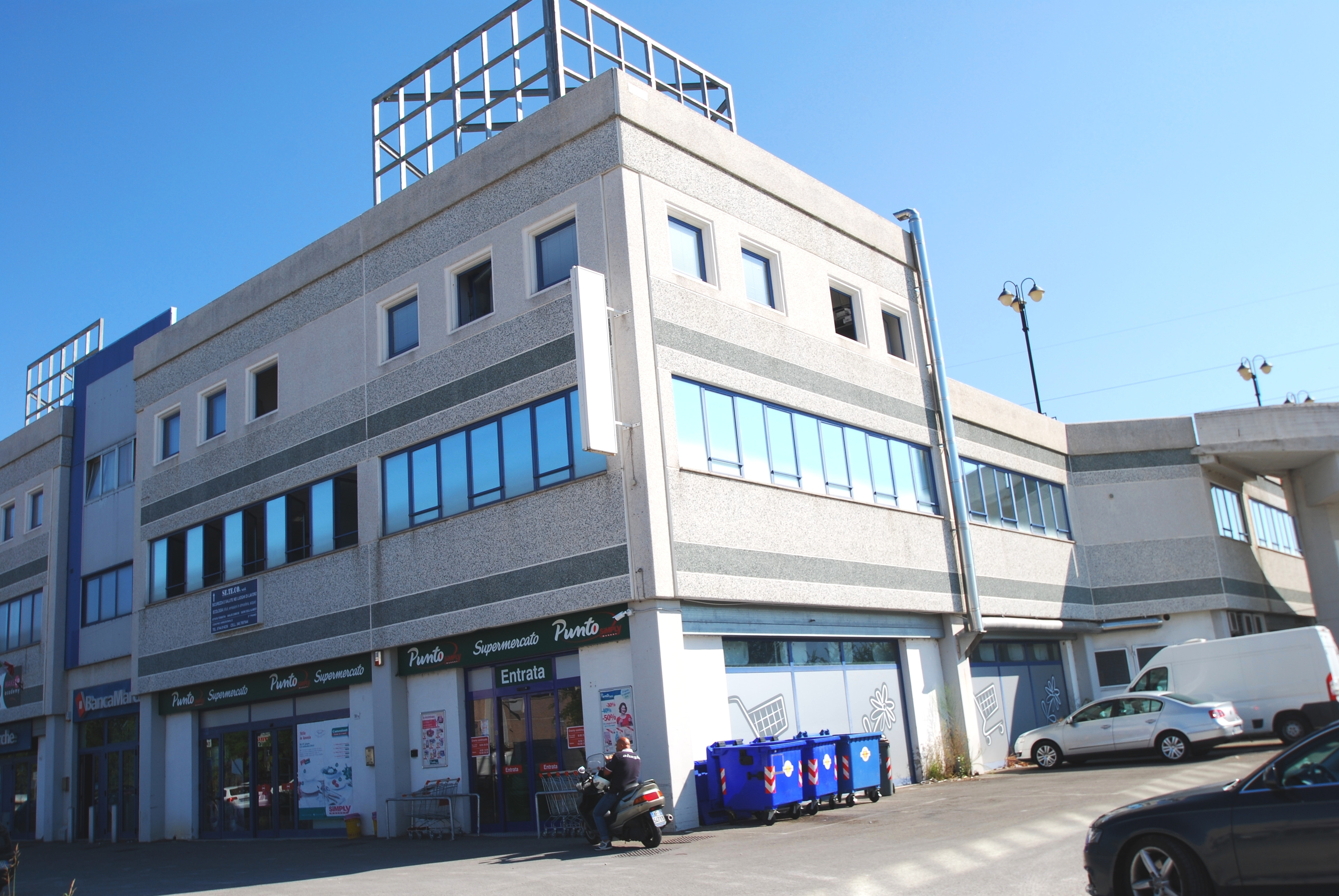 Uffici e studi privati immobile commerciale