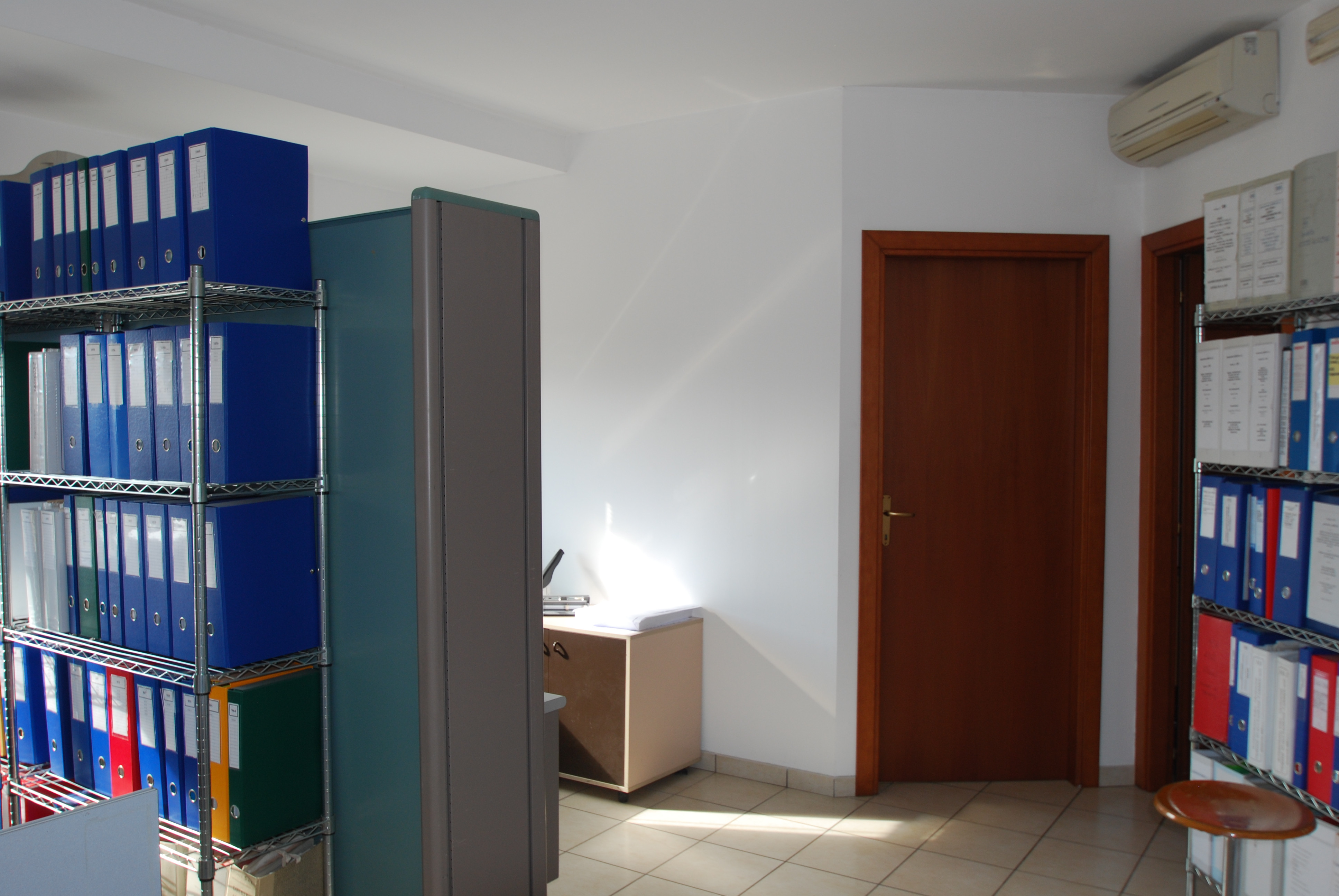 Uffici e studi privati immobile commerciale