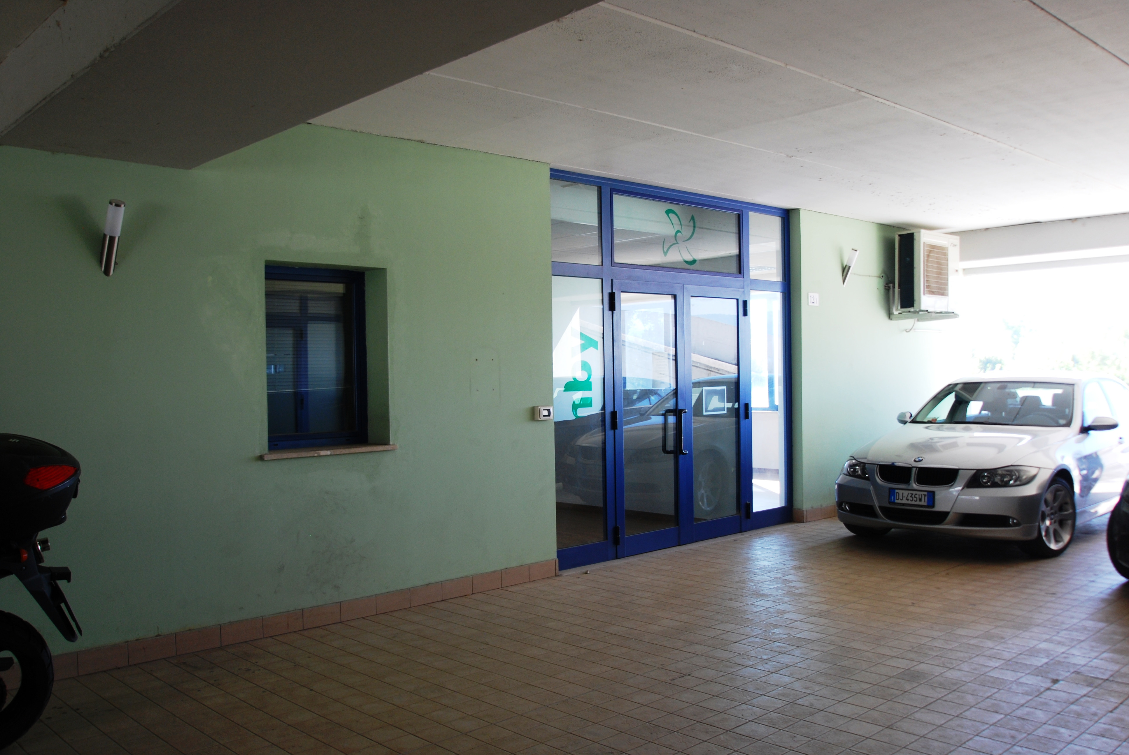 Uffici e studi privati immobile commerciale