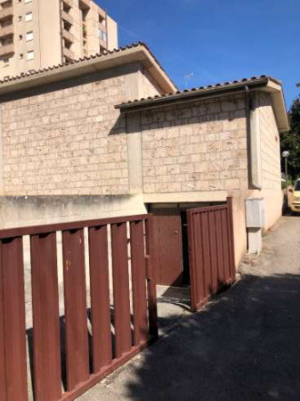 Magazzini e locali di deposito immobile commerciale